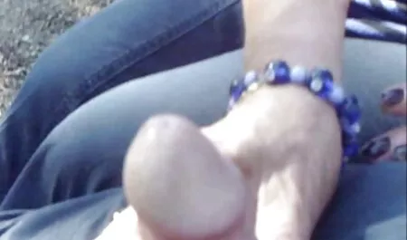Sexy periodista para arriba en el vestuario de un equipo de el mejor video porno latino atletas