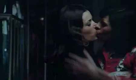 Dos gays lo hacen sin porno casero en español latino la ayuda del hombre con un strapon