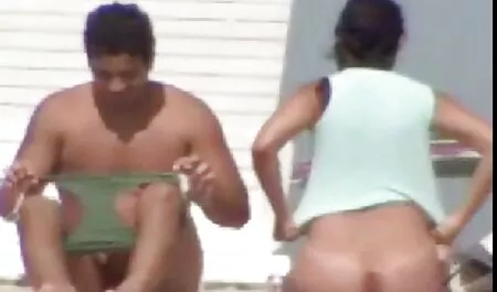 Mujer un poco esperando el trabajo de cable videos xxx latinos caseros