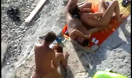 Hijo, lleno de pelo rojo oscuro en medio de videos caseros latinos gratis la explosión