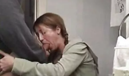El chico totalmente porn casero latino satisfecho, mamá
