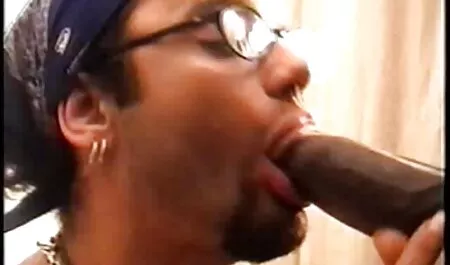 Montando en la grasa polla en el ano futuro el mejor porno latino