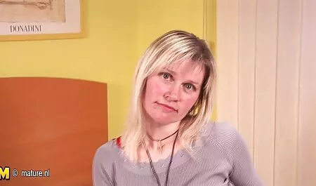 La abuela tiene una relación con un hombre y le dio porno casero en español latino un novio
